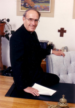 Rev. Dr.  Gregory MacKinnon
